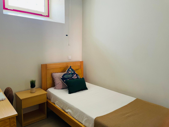 Quarto 1 RH Yang